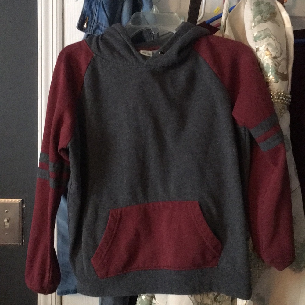 Sweatshirt